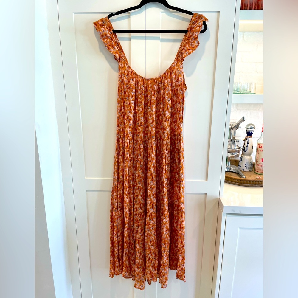 Xirena flutter sleeved midi tank dress. Size M.
